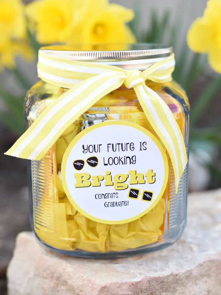 Graduation-Gift-Jar-With-Cash