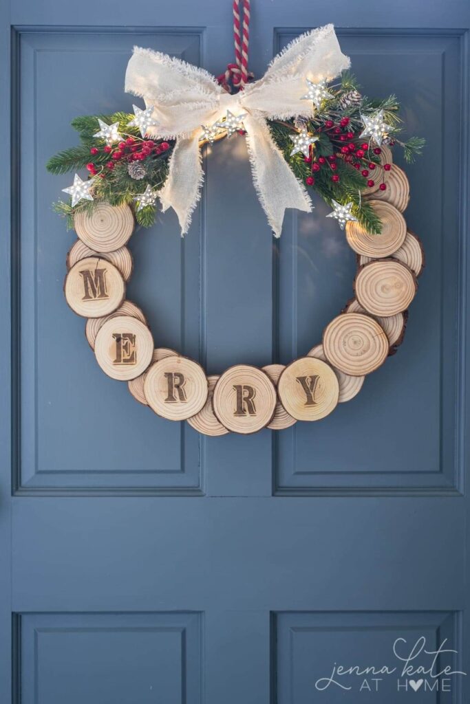 05-diy-holiday-wooden-wreath