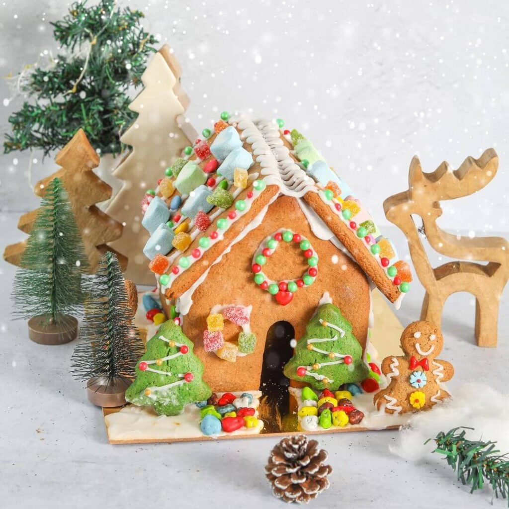 08-gingerbread-house-kit-to-make-and-sell