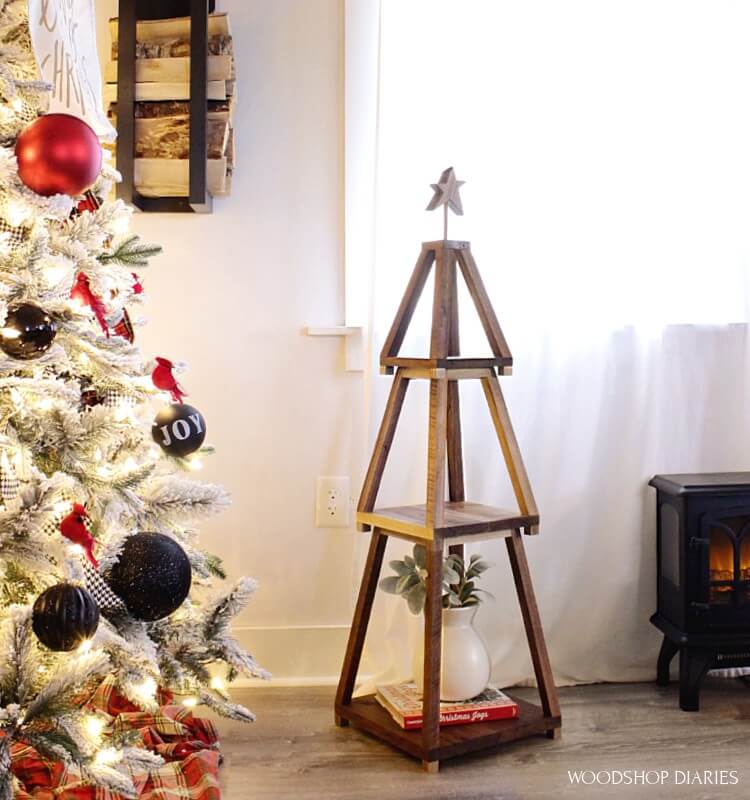 14-DIY-Christmas-Tree-Wood-Shelf-to-make-and-sell