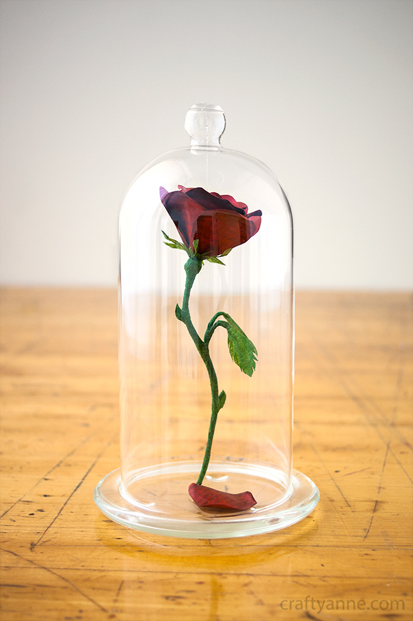 beauty-and-the-beast-rose-centerpiece