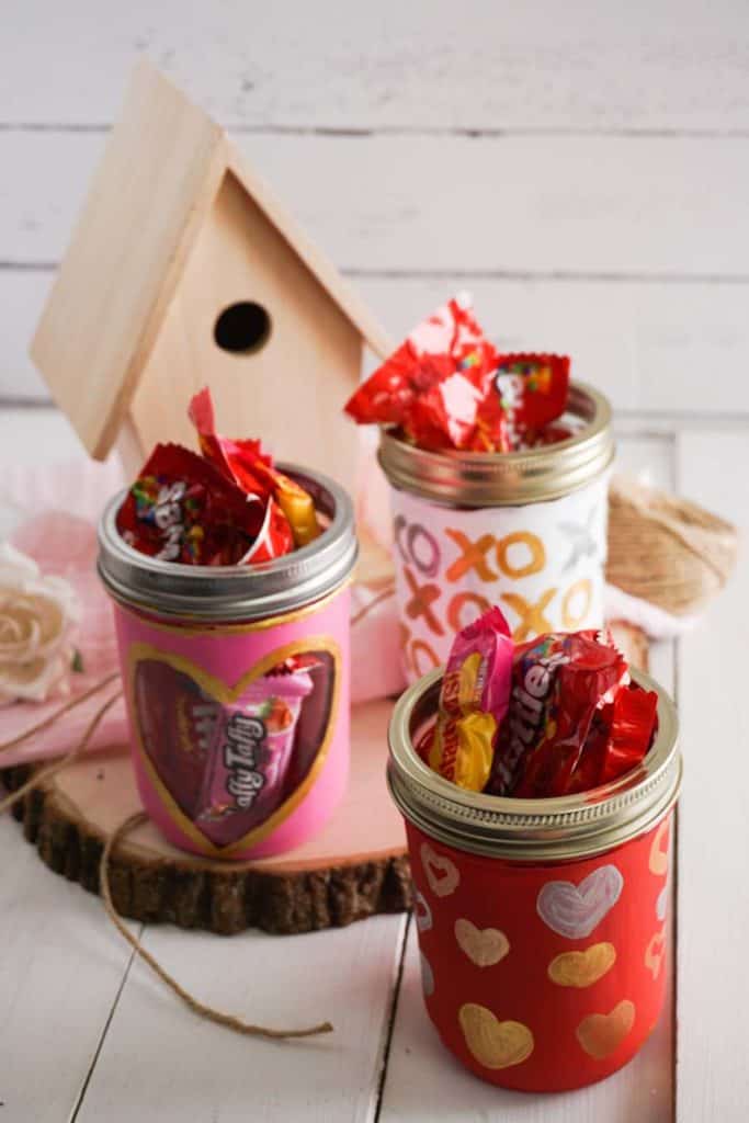 Valentines-Crafts-to-Sell-Mason-Jars