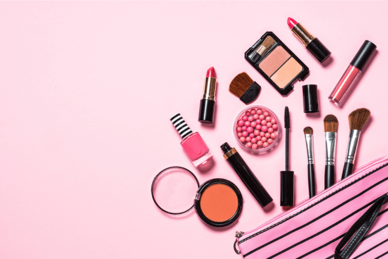 8 Best Ways to Get Free Makeup Samples - FinSavvy Panda