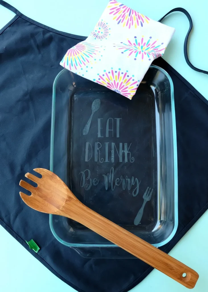 Cricut-Etched-Glass-Dish