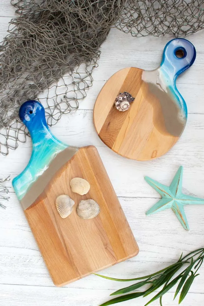 DIY-Ocean-Resin-Serving-Boards