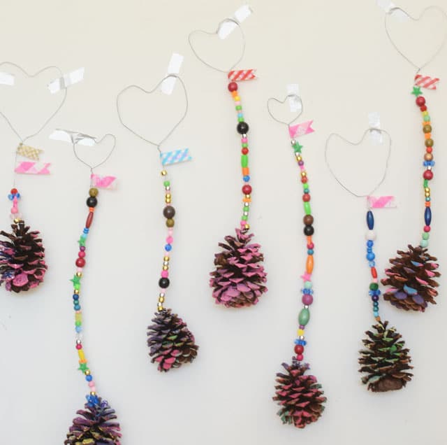 Pinecone-Wall-Art-Crafts-to-Sell