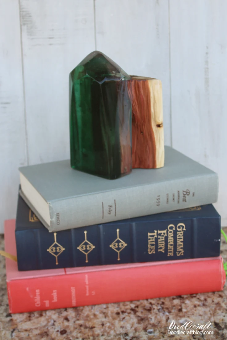 Resin-Bookend-Crafts-to-Sell