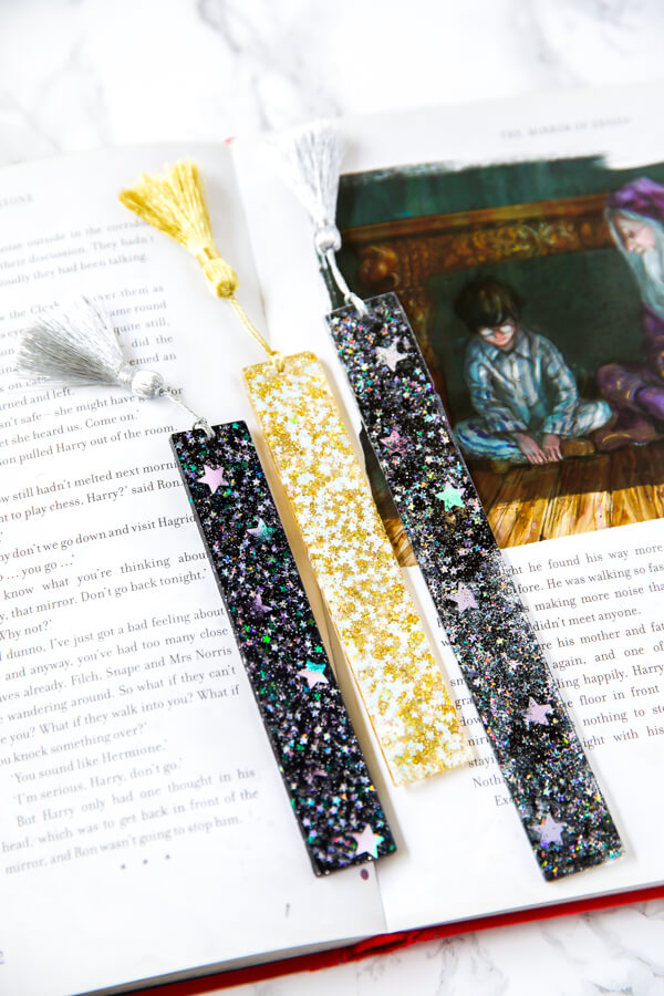 Resin-Bookmark-Crafts-to-Sell
