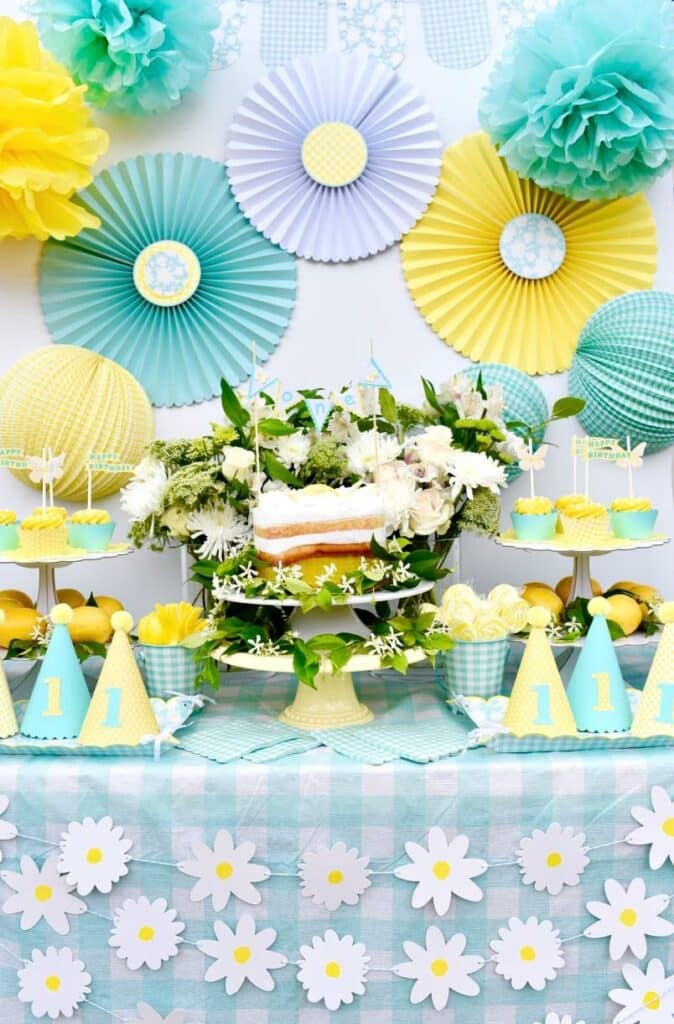 cricut-birthday-party-decor