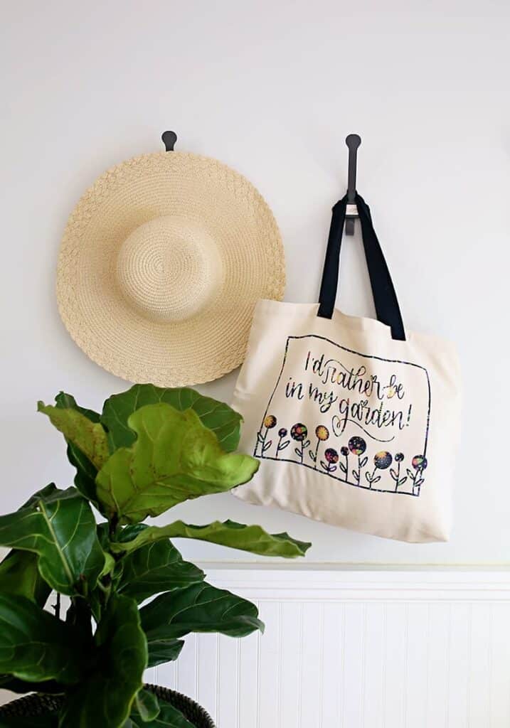 cricut-personalized-tote-bags