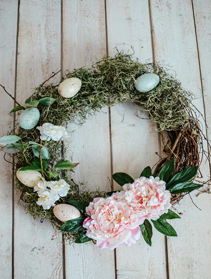 easter-egg-wreath