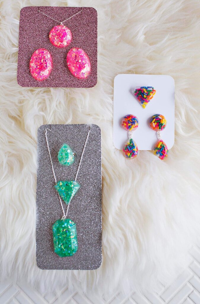 Selling resin deals jewelry