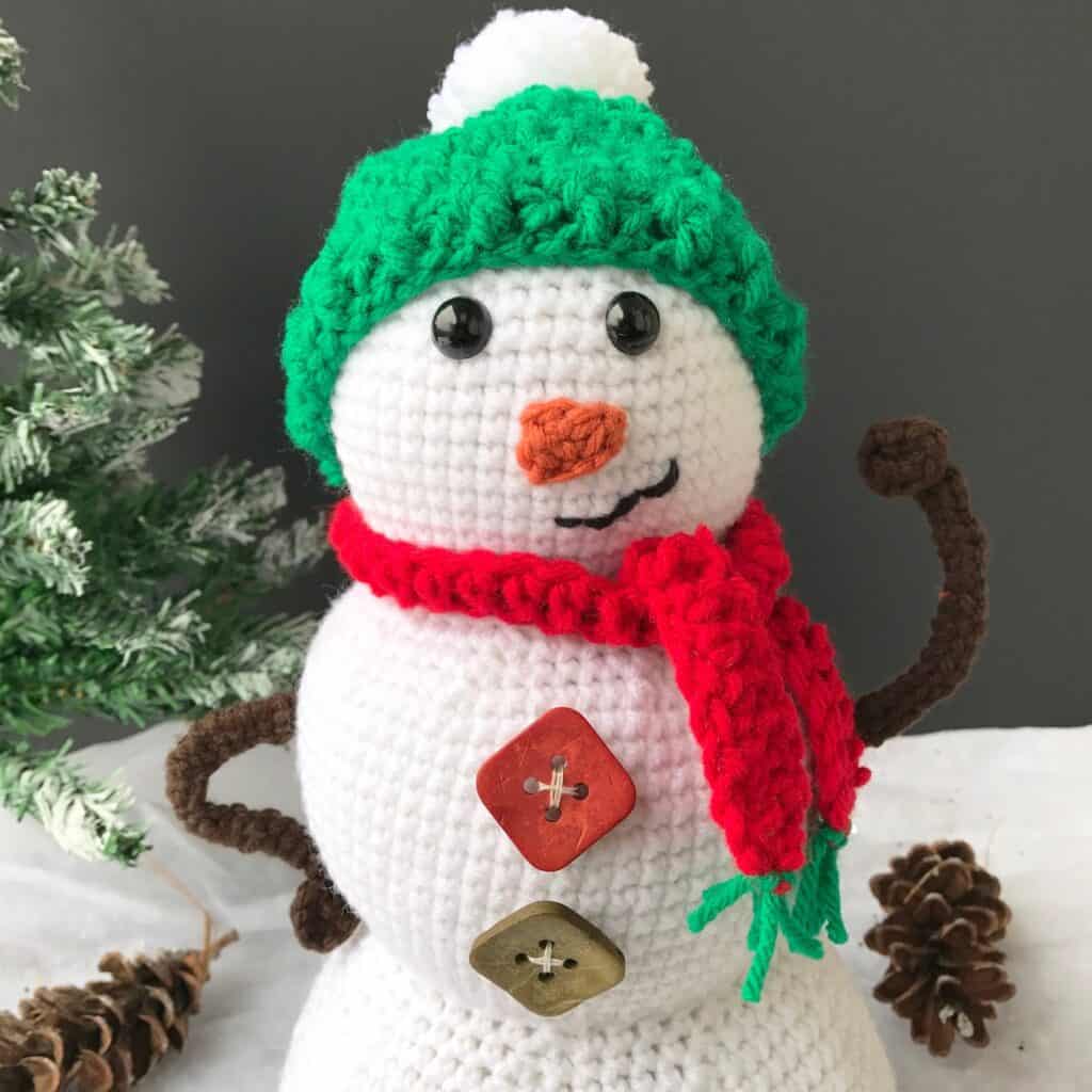 snowman-crochet-craft
