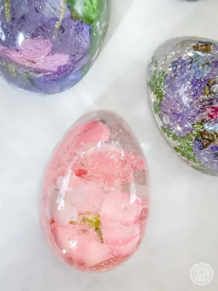 Resin-Easter-Crafts-to-Sell