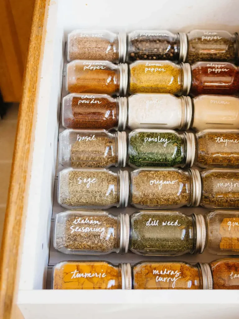 mason-jar-spice-rack