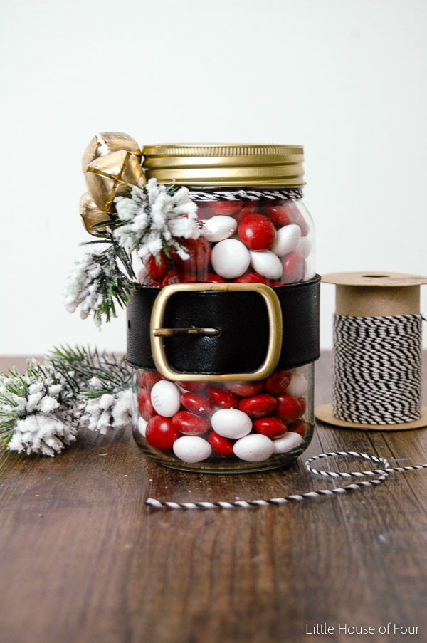 santa-belt-dollar-store-mason-jar-craft