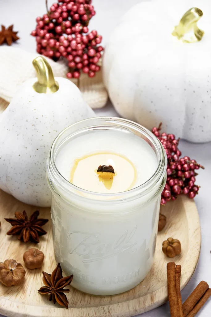 pumpkin-spice-wood-wick-candle