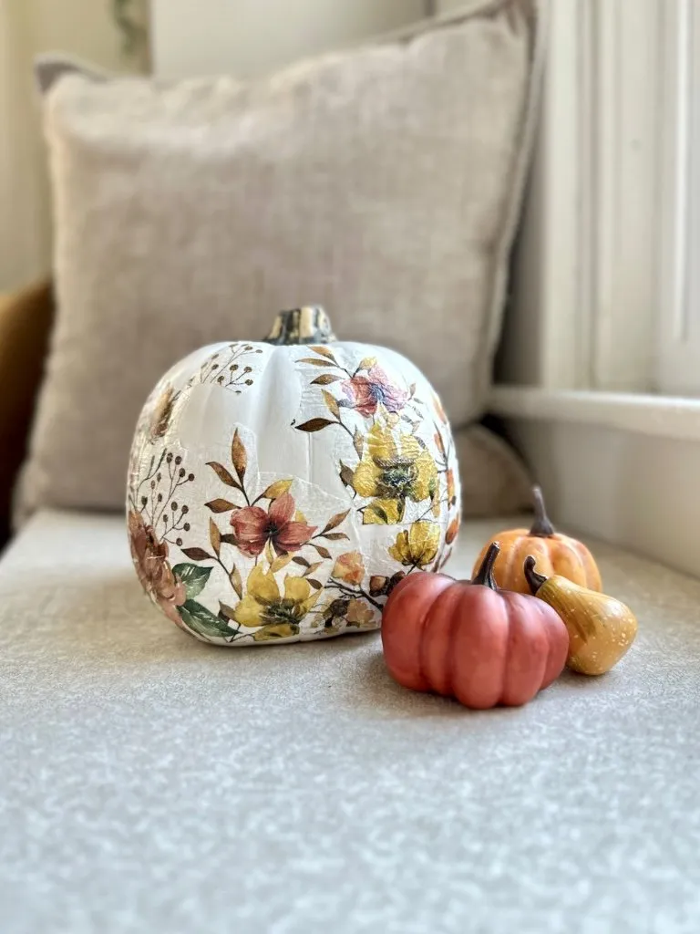 Pretty Decoupage Pumpkins